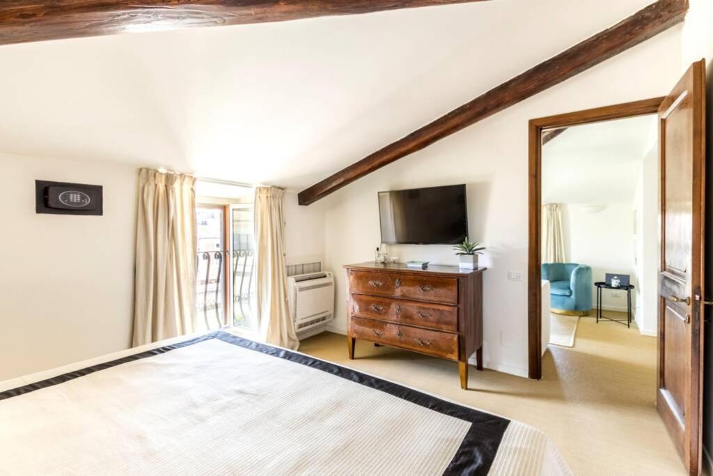 Palazzo Ruspoli Suite Rom Exteriör bild